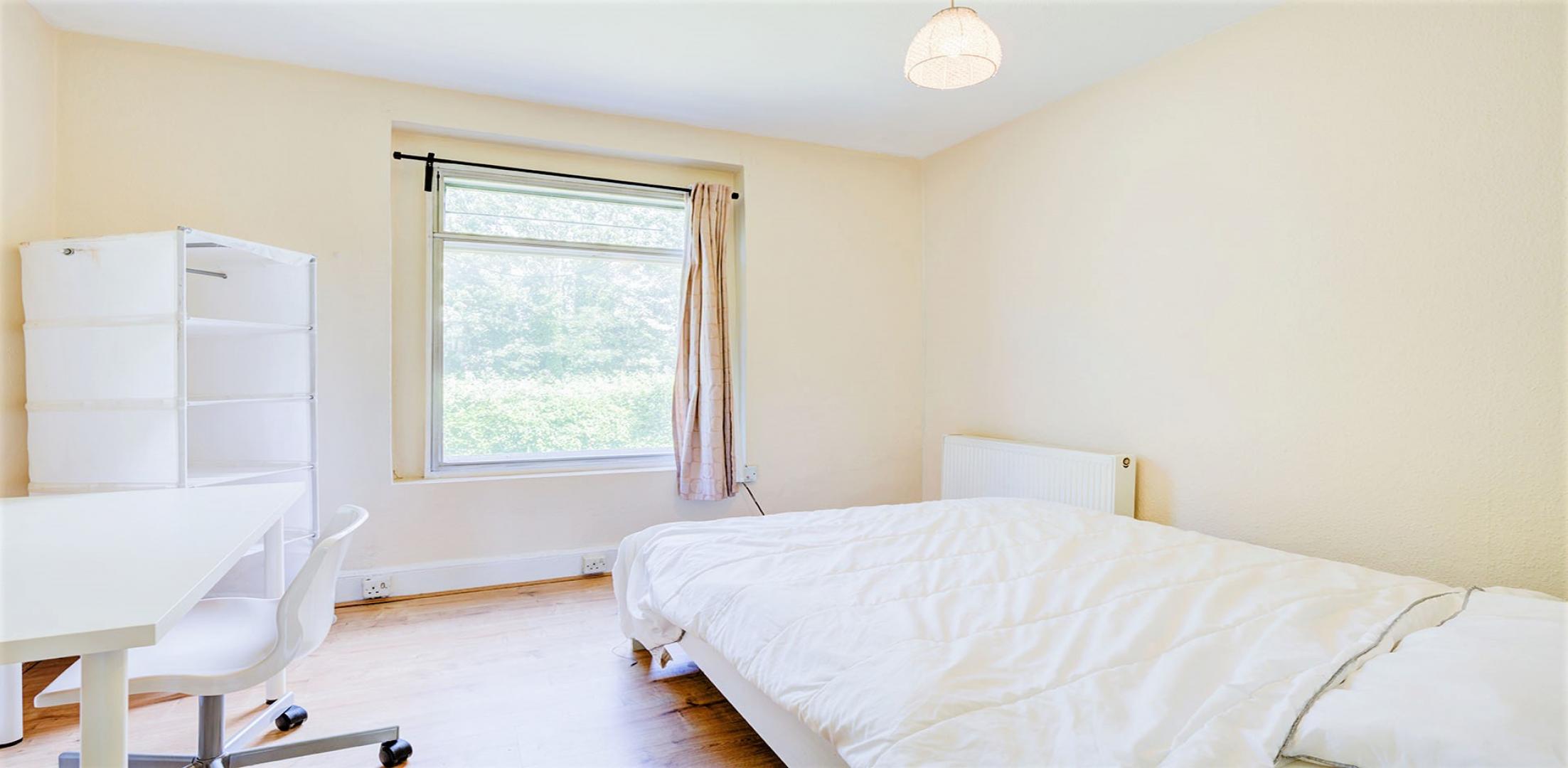 			3 Bedroom, 2 bath, 1 reception Flat			 Fordwych Road, West Hampstead